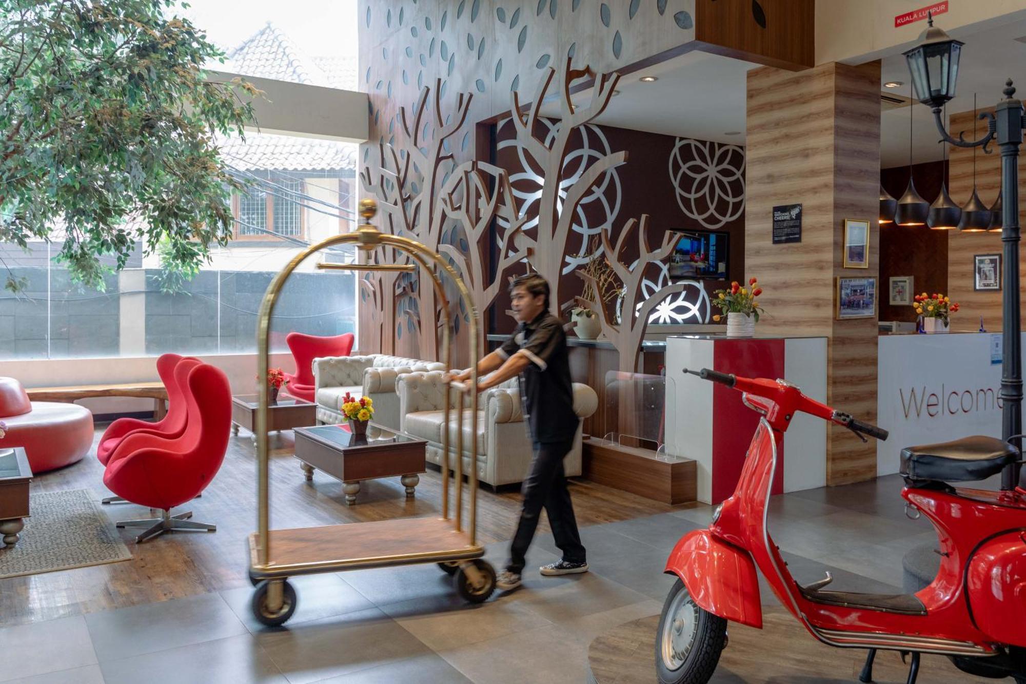 Kalya Hotel Bandung Dago Екстер'єр фото