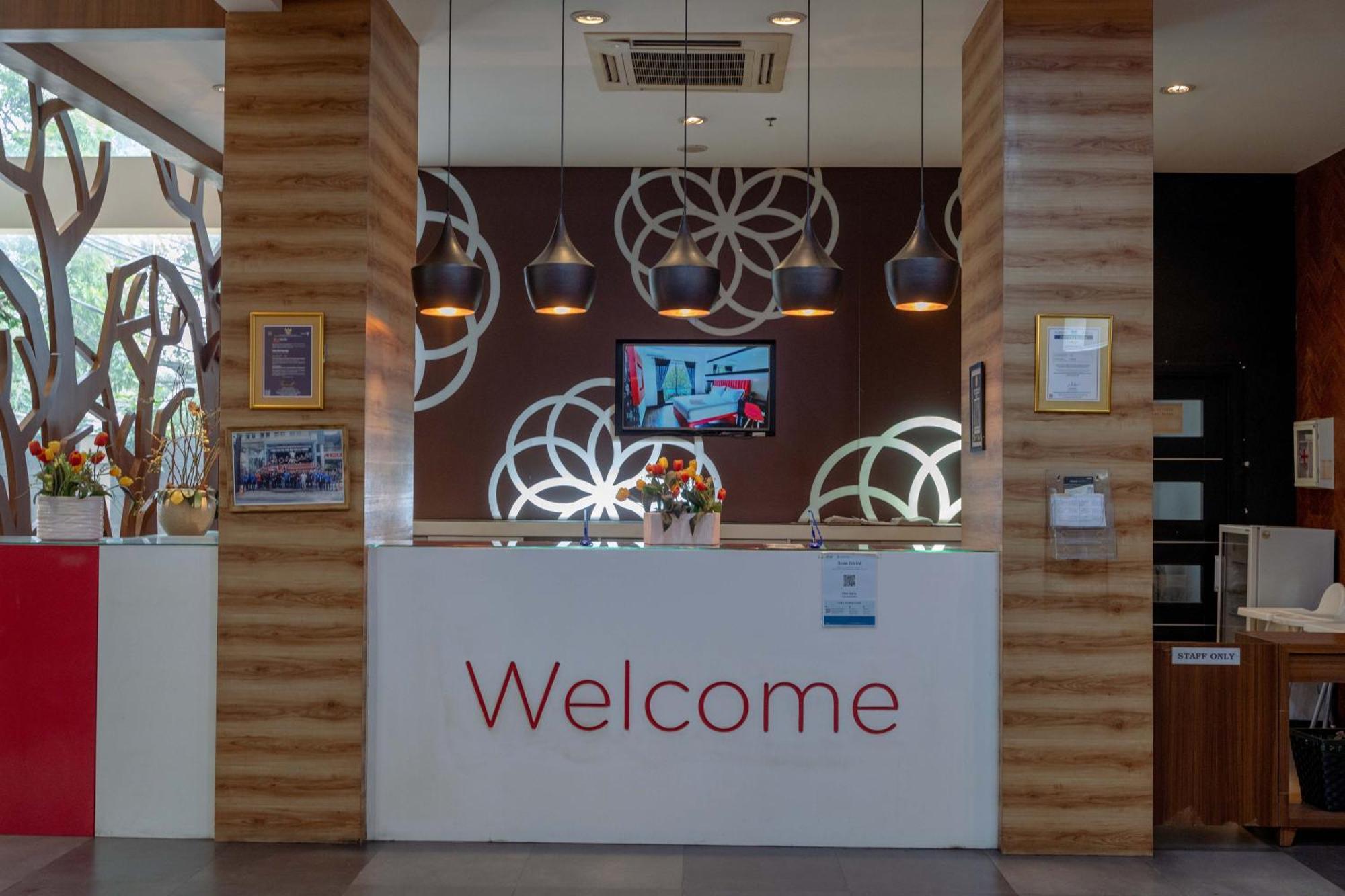 Kalya Hotel Bandung Dago Екстер'єр фото