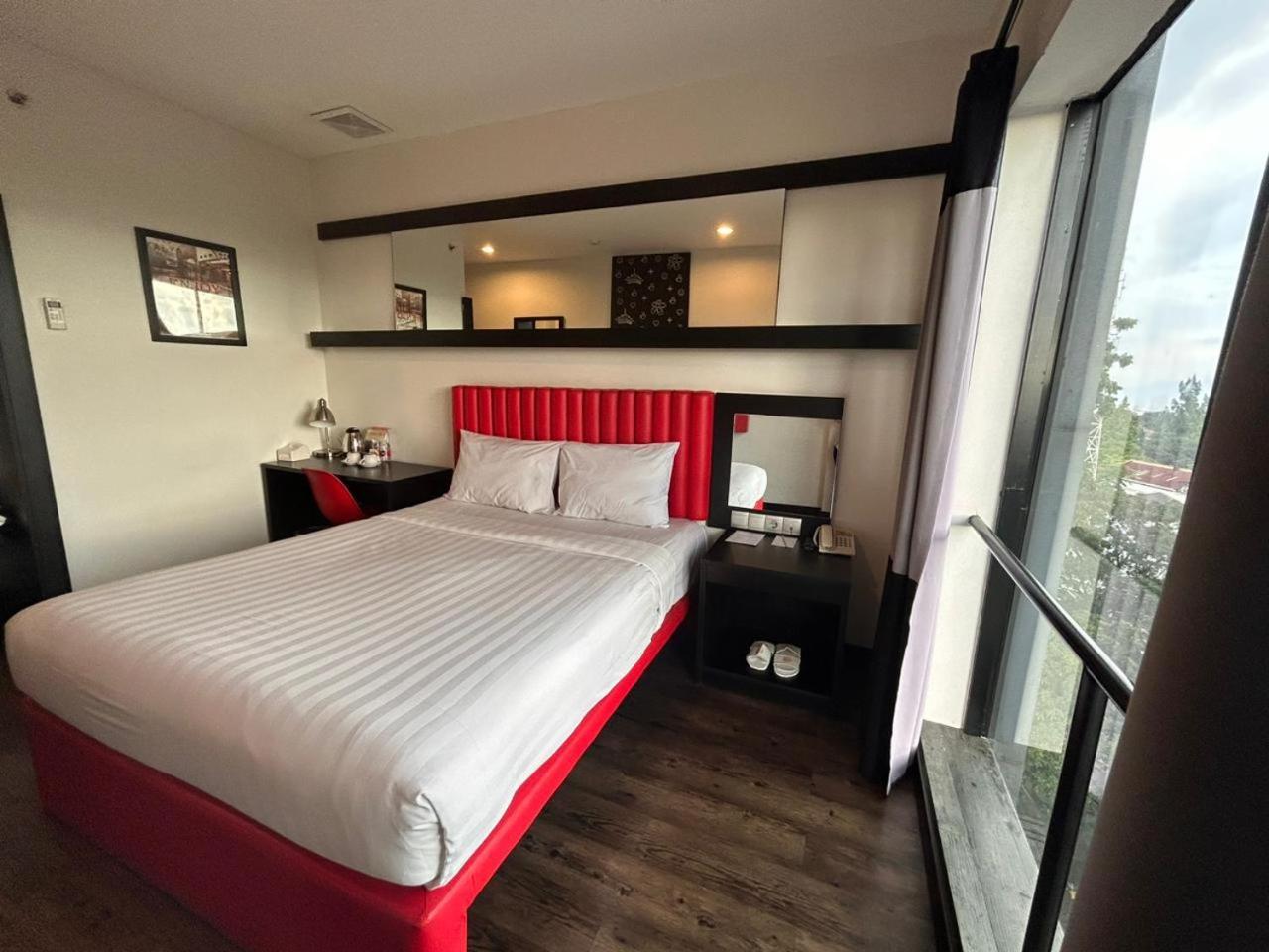Kalya Hotel Bandung Dago Екстер'єр фото